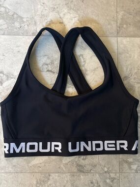 Under Armour Women's Black Crossback Sports Bra size small